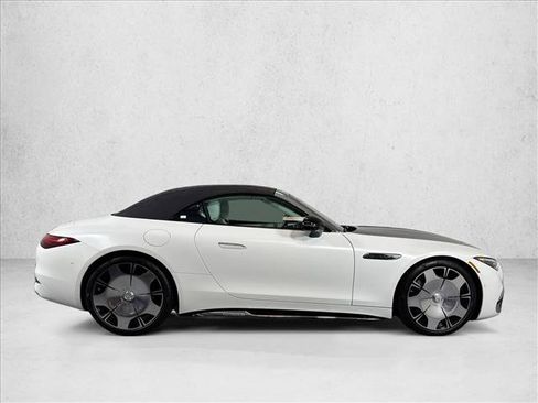 New 2026 Mercedes-Benz Maybach SL 680 image 4