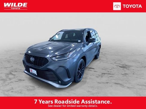 Certified 2025 Toyota Highlander XSE AWD/4WD image 5