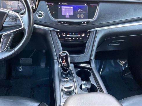 Used 2023 Cadillac XT5 Premium Luxury image 27