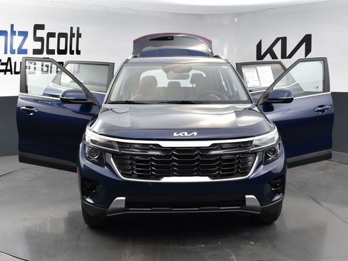 Certified 2026 Kia Seltos EX w/ EX Sunroof Package FWD image 25