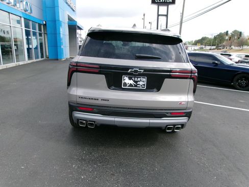 New 2026 Chevrolet Traverse Z71 AWD/4WD image 4
