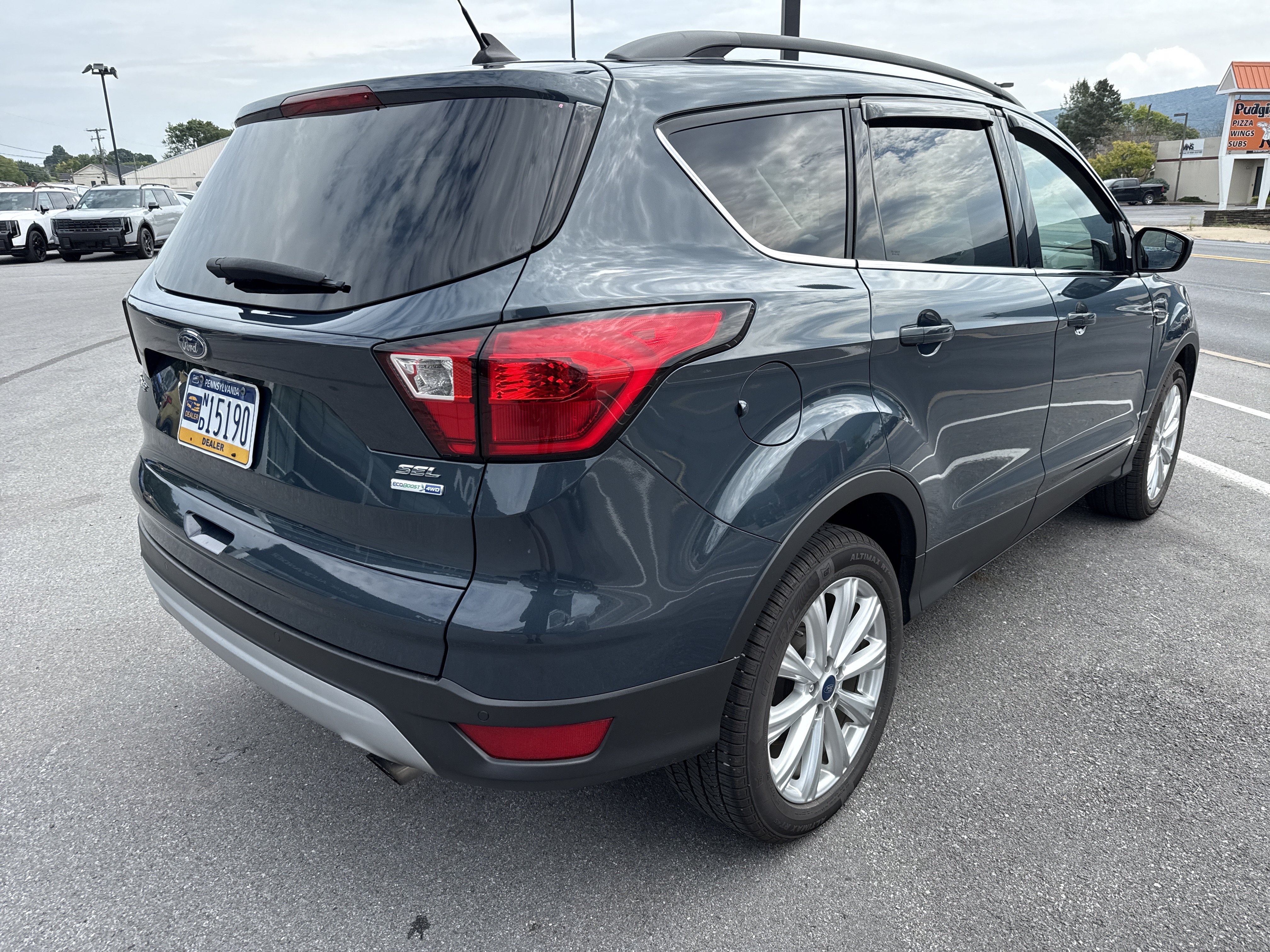 Used 2019 Ford Escape SEL AWD/4WD image 3