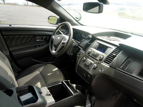 Used 2013 Ford Taurus Police Interceptor AWD image 22