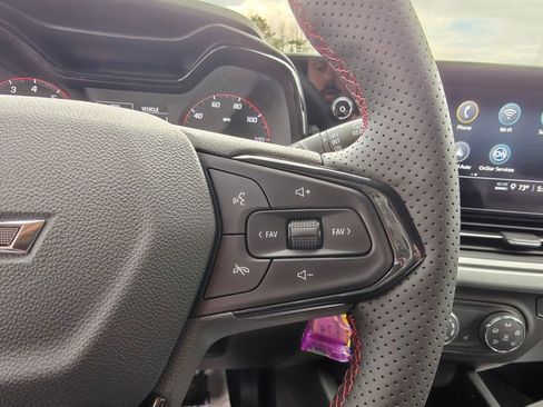 Used 2026 Chevrolet Trax RS image 22