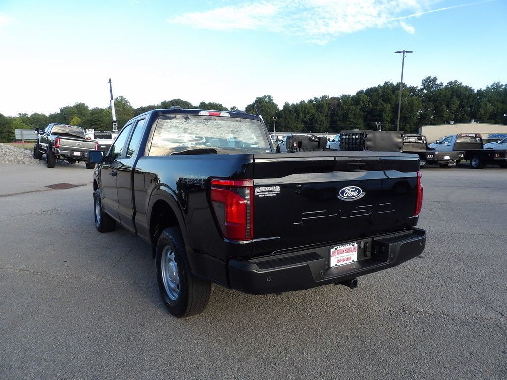 Used 2024 Ford F150 XL AWD/4WD image 4