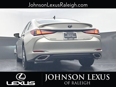 Used 2025 Lexus ES 350 Ultra Luxury FWD image 19