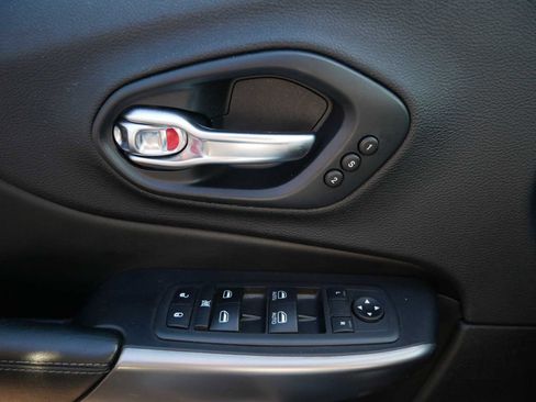 Used 2020 Jeep Cherokee Limited w/ Trailer Tow Group image 20