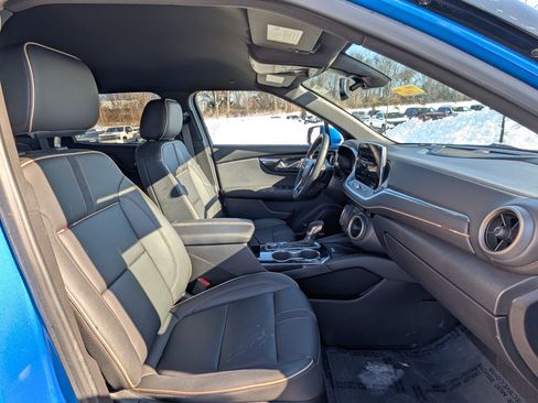 Used 2025 Chevrolet Blazer Premier w/ Enhanced Convenience Package image 10
