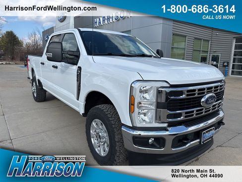 Used 2024 Ford F250 XLT image 1