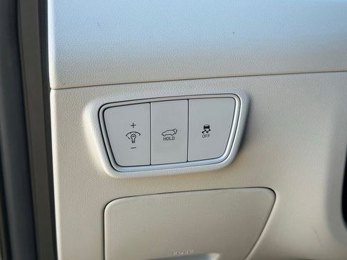 Used 2023 Hyundai Tucson Limited image 32