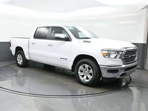 Used 2023 RAM 1500 Laramie AWD/4WD image 11