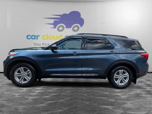 Used 2020 Ford Explorer XLT w/ Equipment Group 202A RWD image 2