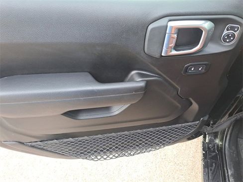 Used 2023 Jeep Wrangler Sport S image 18