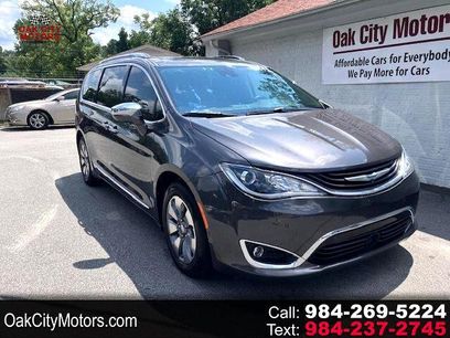 Used 2018 Chrysler Pacifica Limited w/ Advanced Safetytec Group