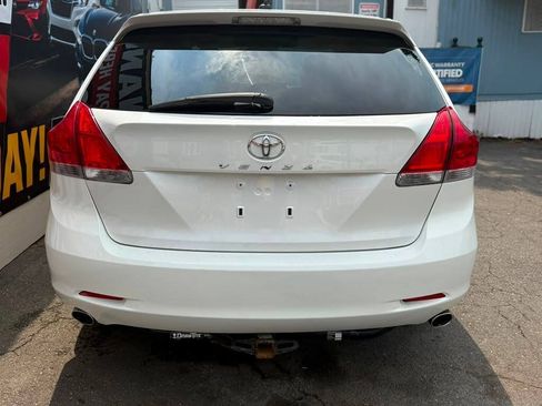 Used 2009 Toyota Venza FWD image 6