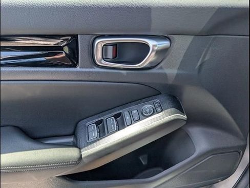Certified 2025 Honda Civic Sport Touring image 16