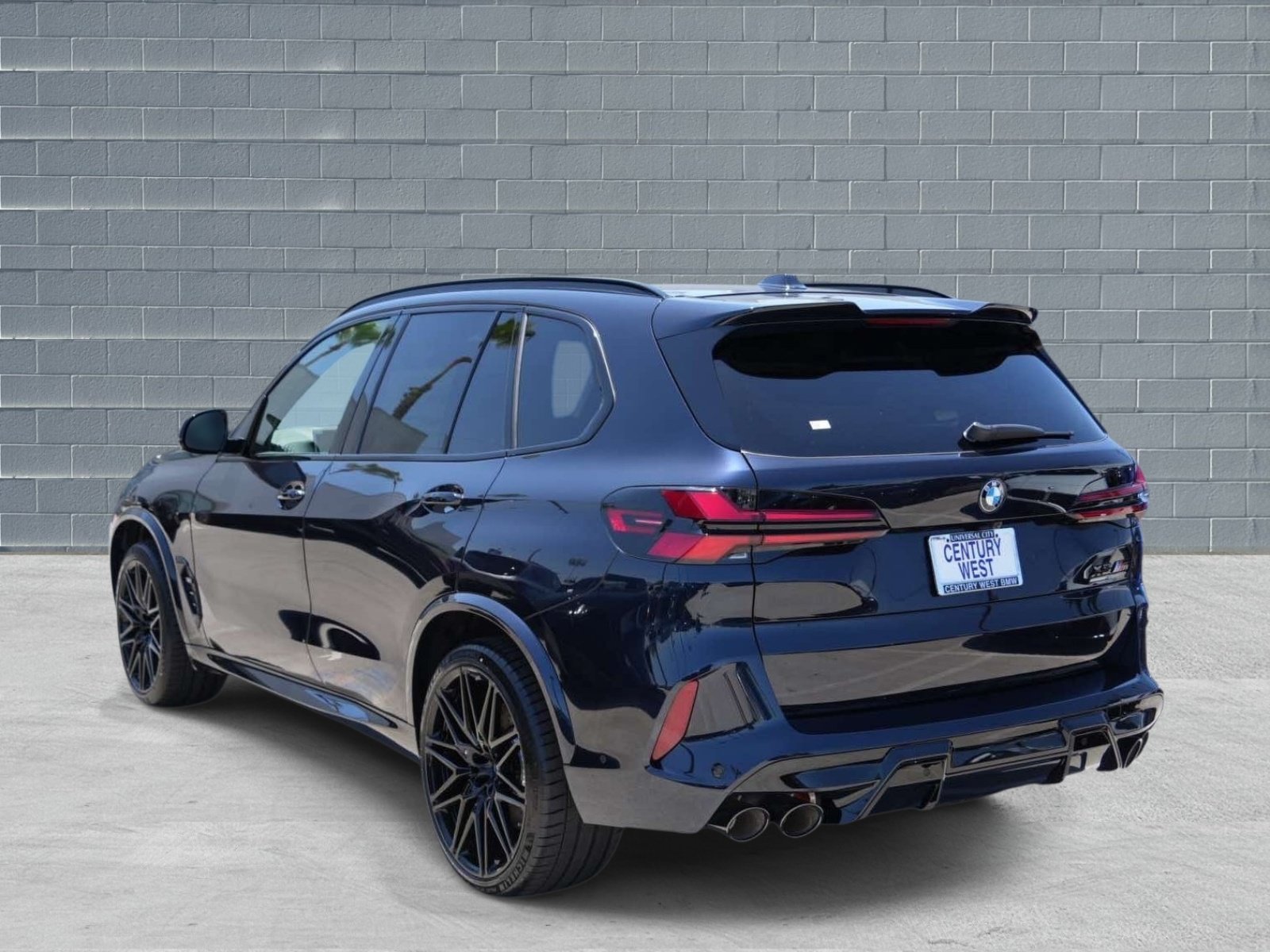 New 2026 BMW X5 M Competition w/ Executive Package AWD/4WD image 4