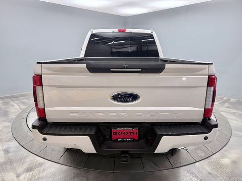 Used 2018 Ford F250 Lariat w/ Lariat Ultimate Package image 6