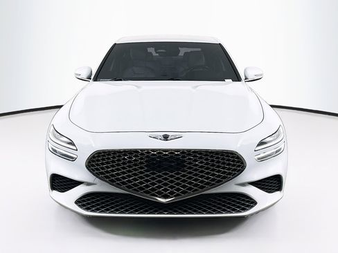 Used 2022 Genesis G70 3.3T RWD image 2