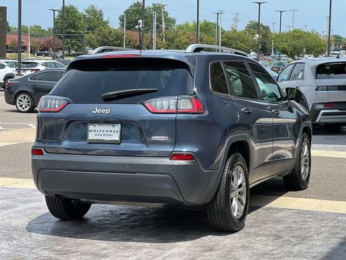Used 2020 Jeep Cherokee Latitude Plus w/ Comfort/Convenience Group FWD image 7