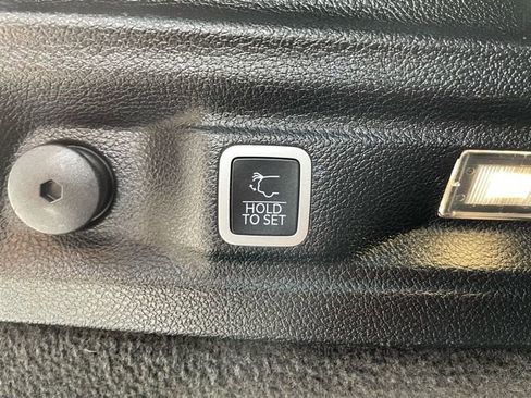 Used 2021 Jeep Grand Cherokee L Summit w/ Advanced Protech Group IV image 36