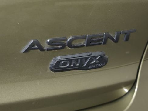 Used 2022 Subaru Ascent Onyx Edition image 3