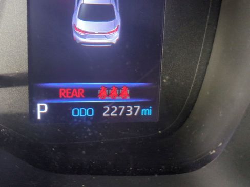 Used 2022 Toyota Corolla SE w/ SE Premium Package FWD image 19