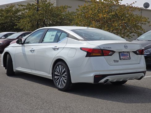 New 2025 Nissan Altima 2.5 SV w/ SV Premium Package image 15