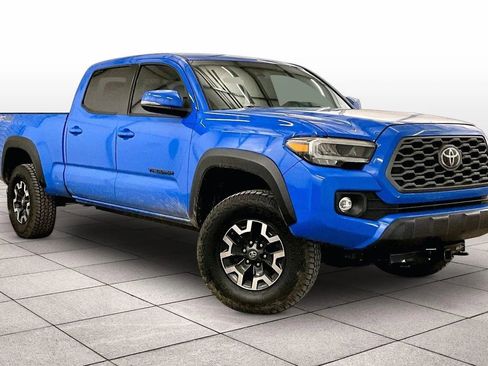 Used 2020 Toyota Tacoma TRD Off-Road w/ Blackout Package image 2