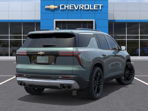 New 2027 Chevrolet Traverse LT FWD image 4