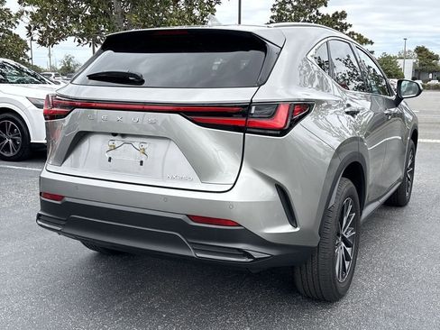 Used 2024 Lexus NX 250 FWD image 11