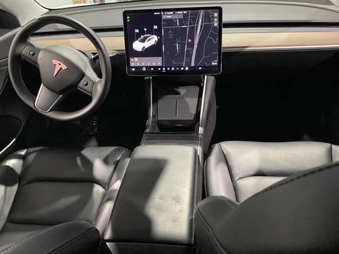 Used 2020 Tesla Model 3 image 5