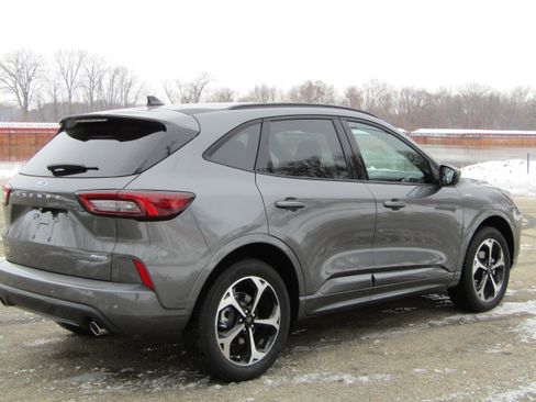 New 2025 Ford Escape ST-Line Elite image 4