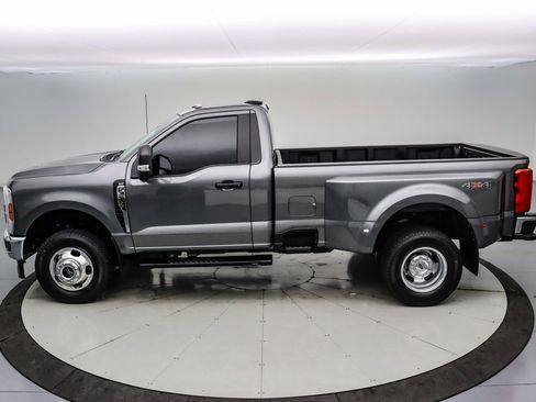 Certified 2025 Ford F350 XLT image 8