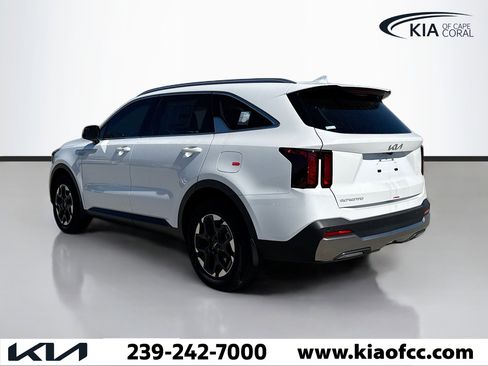 New 2026 Kia Sorento S w/ S Panoramic Sunroof Package FWD image 4