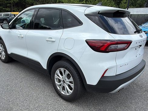 Used 2025 Ford Escape Active AWD/4WD image 10