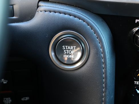 Used 2019 Lexus LX 570 4WD image 26