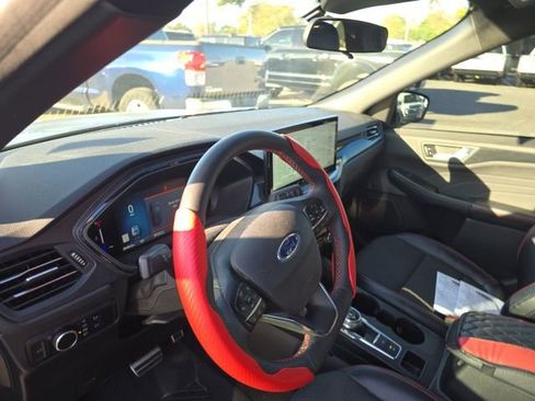 Used 2023 Ford Escape ST-Line w/ Tech Pack #1 image 9