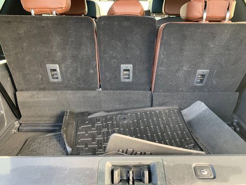 Certified 2025 Lincoln Navigator Reserve image 5