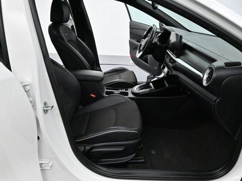 Used 2022 Kia Forte GT-Line w/ GT-Line Premium Package FWD image 29