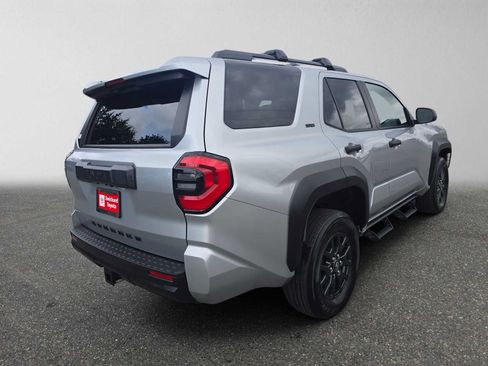 Certified 2025 Toyota 4Runner SR5 AWD/4WD image 3