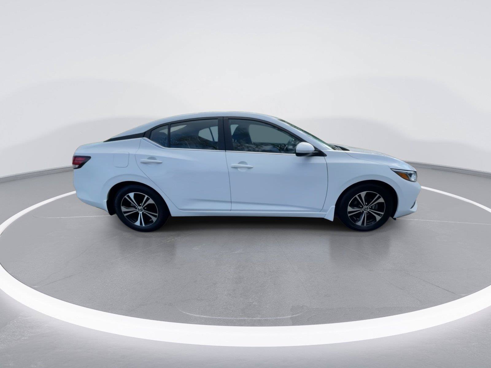 Used 2022 Nissan Sentra SV FWD image 9