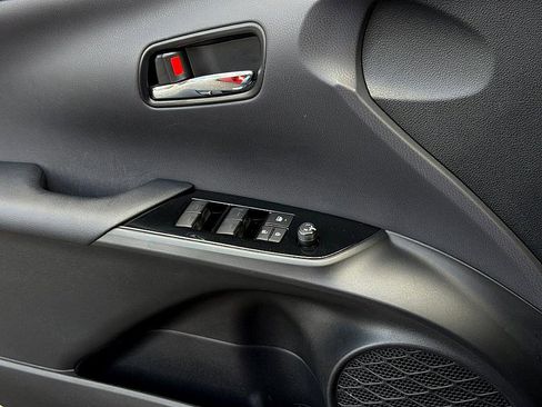 Used 2020 Toyota Prius Prime XLE image 20