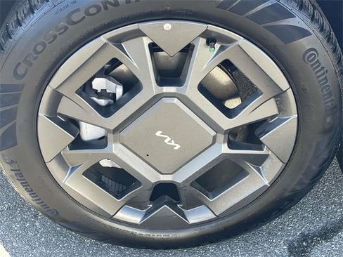 Certified 2026 Kia Carnival SX image 13