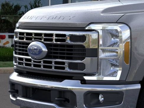 New 2026 Ford F250 XLT w/ 360-Degree Camera Package AWD/4WD image 17