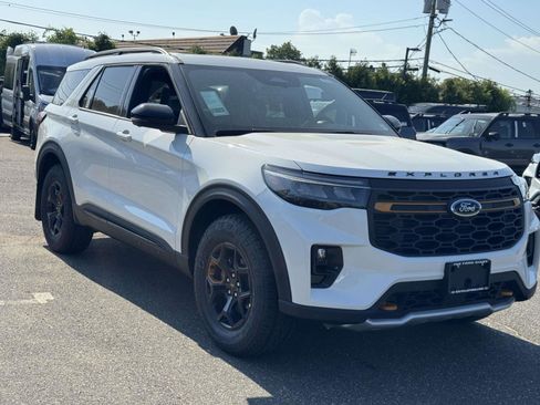 New 2026 Ford Explorer Tremor AWD/4WD image 2