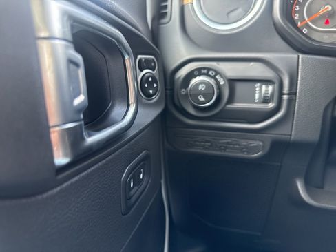 New 2026 Jeep Gladiator Sport AWD/4WD image 15