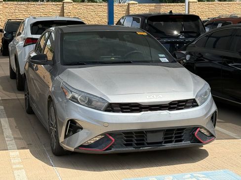 Used 2022 Kia Forte GT-Line w/ GT-Line Premium Package FWD image 3