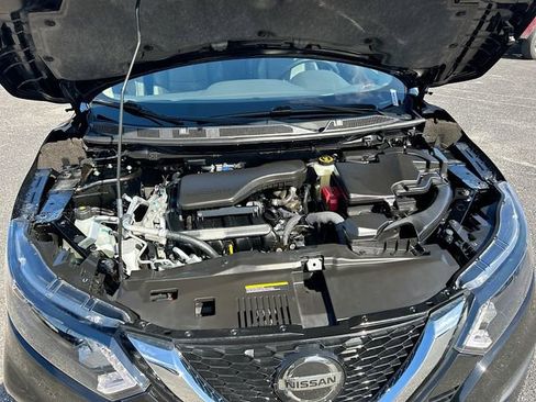 Certified 2022 Nissan Rogue Sport SV w/ Technology Package FWD image 28