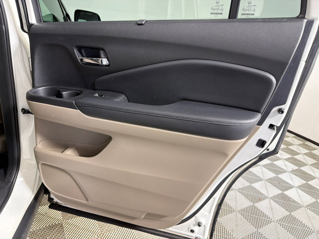 Used 2018 Honda Pilot Touring image 18